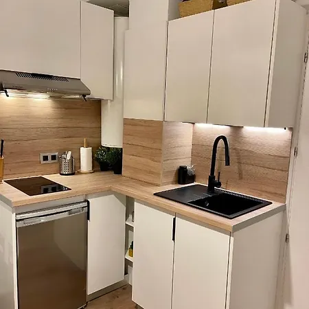 Piso Acogedor En Apartamento *