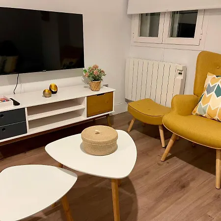 Piso Acogedor En Apartamento
